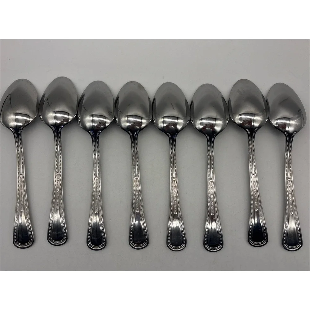 8- Reed & Barton Hamilton English Gentry Pattern dinner spoon Stainless